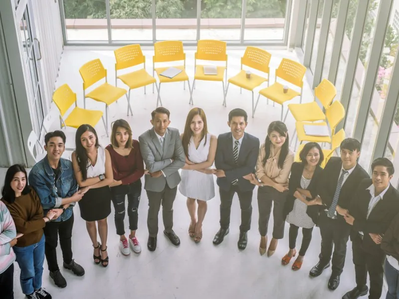 Hình ảnh tượng trưng cho quản lý tiền bạc và tâm lý khi chơi xổ số