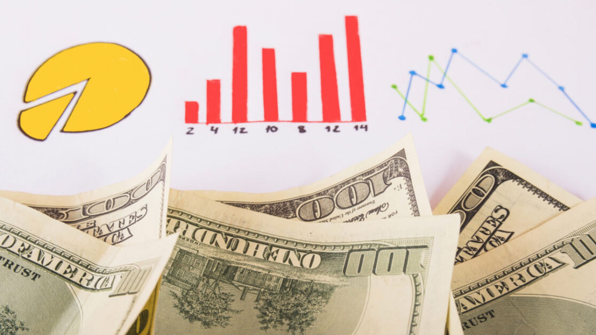 Hình ảnh minh họa chiến lược chơi game bài và các quân bài thắng cuộc tại QH88